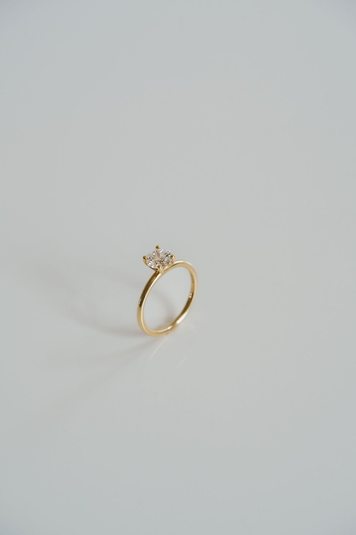 3.0 CT Elongated Cushion Solitaire Lab Grown Diamond Engagement Ringt