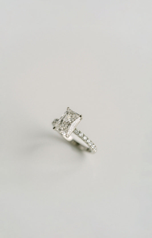 3.0 CT Elongated Cushion Solitaire Lab Grown Diamond Engagement Ringt