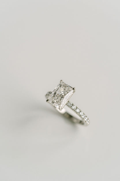 3.0 CT Elongated Cushion Solitaire Lab Grown Diamond Engagement Ringt