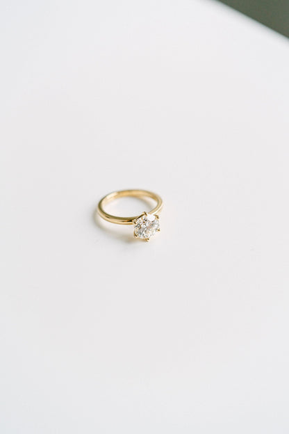 3.0 CT Elongated Cushion Solitaire Lab Grown Diamond Engagement Ringt
