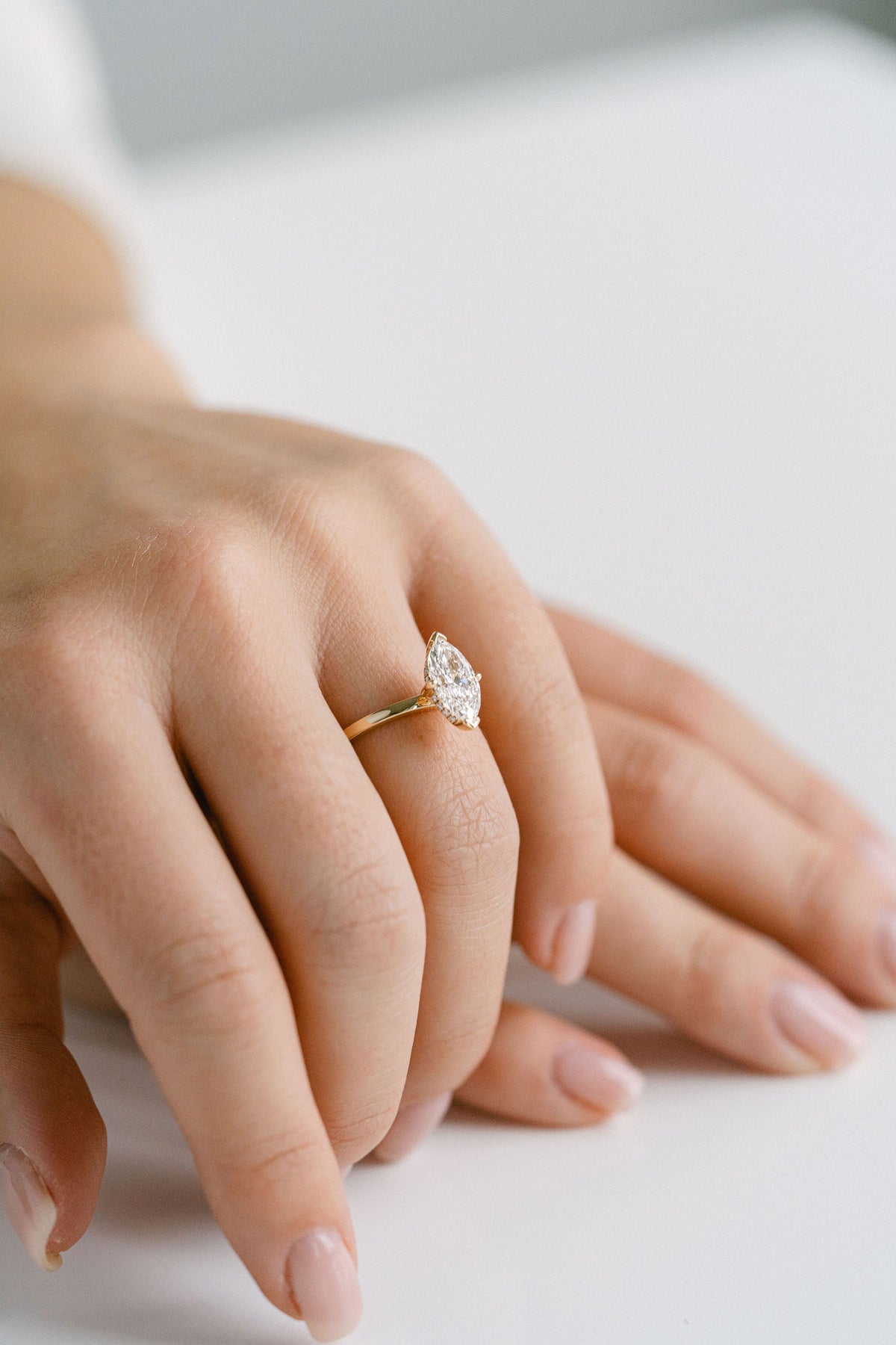 3.0 CT Elongated Cushion Solitaire Lab Grown Diamond Engagement Ringt
