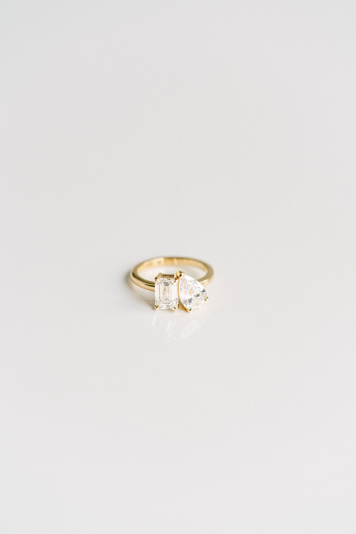 3.0 CT Elongated Cushion Solitaire Lab Grown Diamond Engagement Ringt