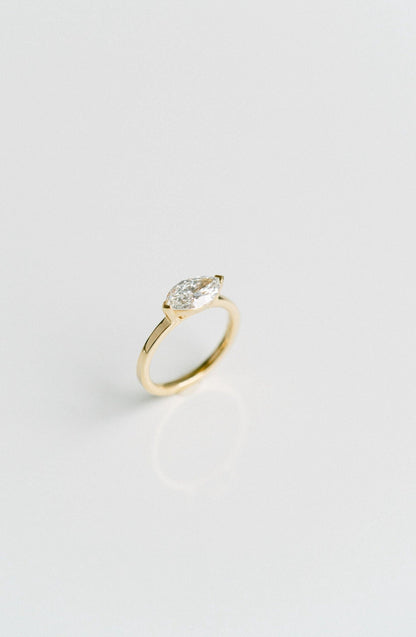 3.0 CT Elongated Cushion Solitaire Lab Grown Diamond Engagement Ringt