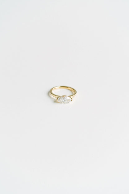 3.0 CT Elongated Cushion Solitaire Lab Grown Diamond Engagement Ringt