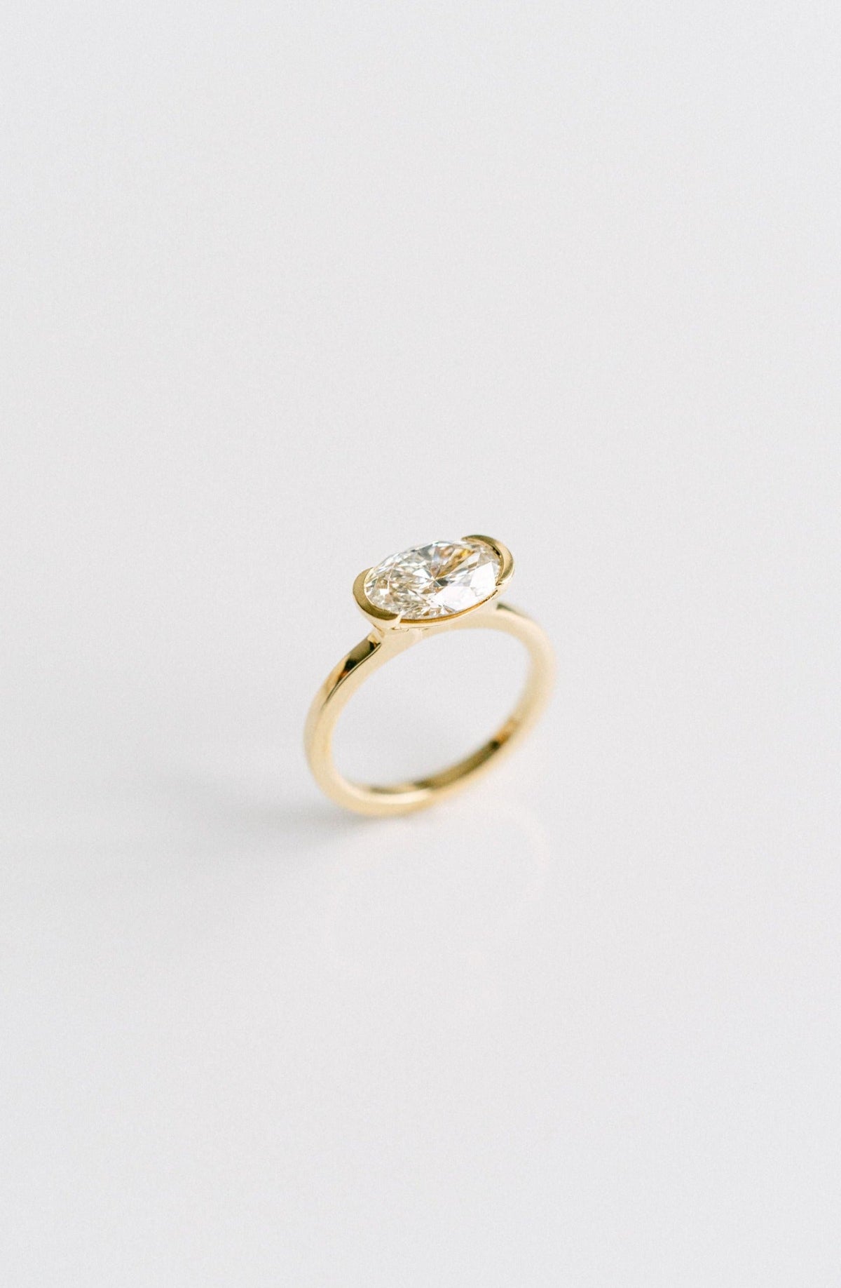 3.0 CT Elongated Cushion Solitaire Lab Grown Diamond Engagement Ringt