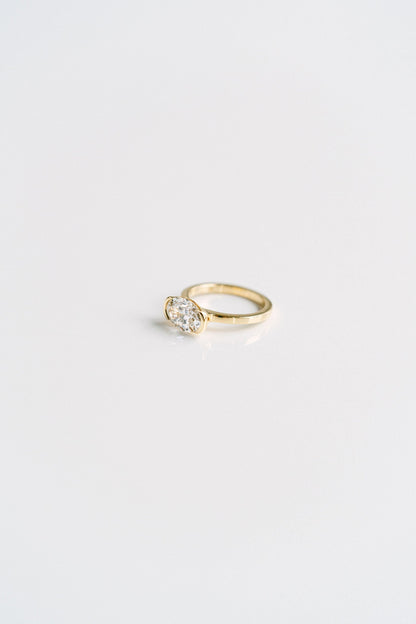 3.0 CT Elongated Cushion Solitaire Lab Grown Diamond Engagement Ringt