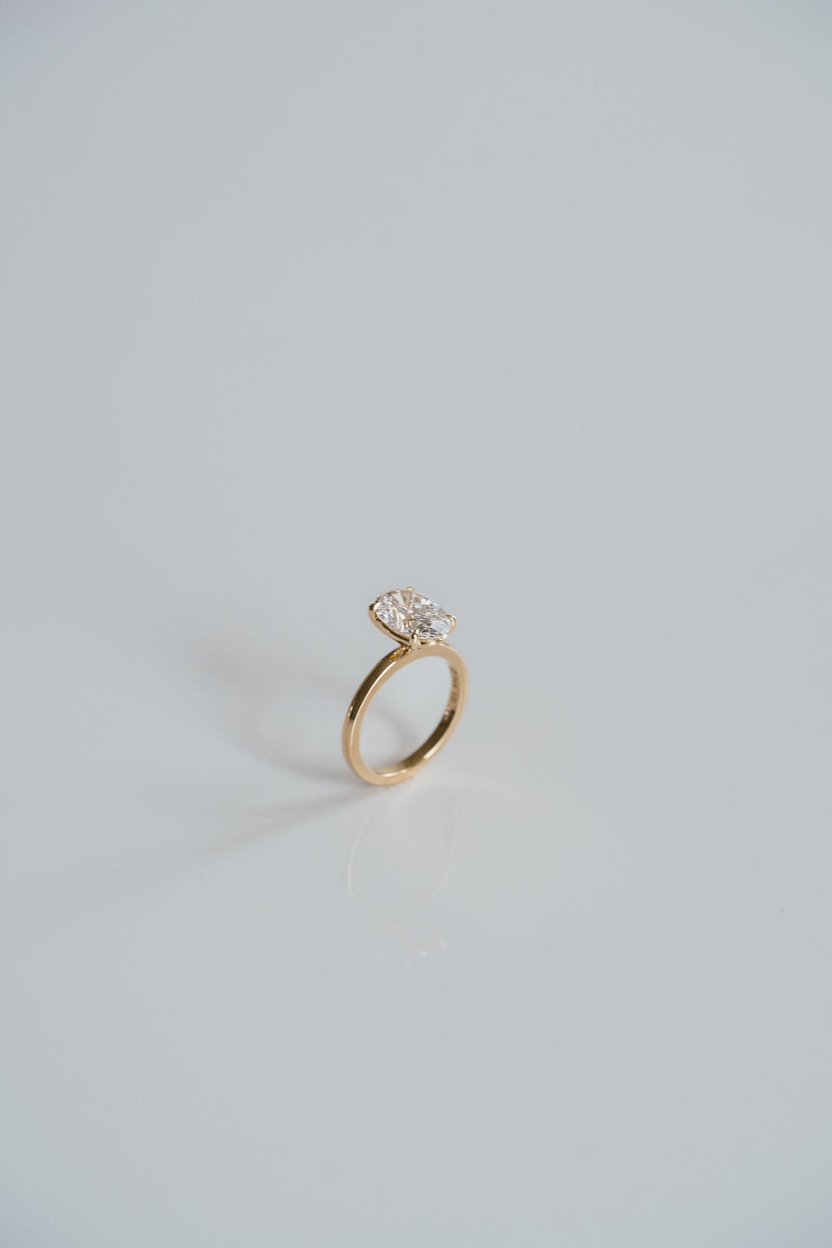 3.0 CT Elongated Cushion Solitaire Lab Grown Diamond Engagement Ringt