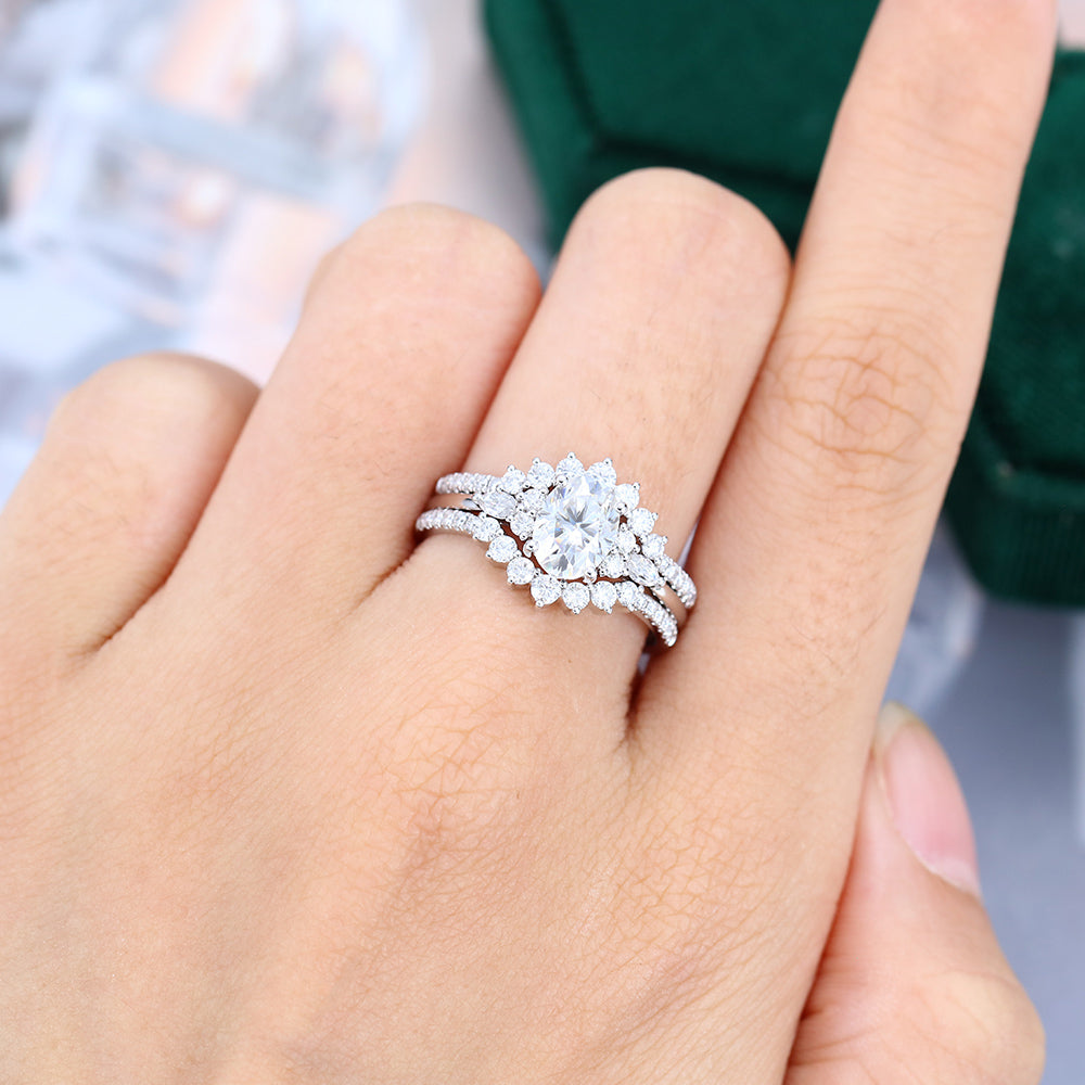 1.33 CT Oval Moissanite Cluster Bridal Ring Set