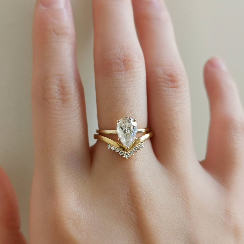 1.36 CT Pear Shaped Moissanite Solitaire Engagement Ring