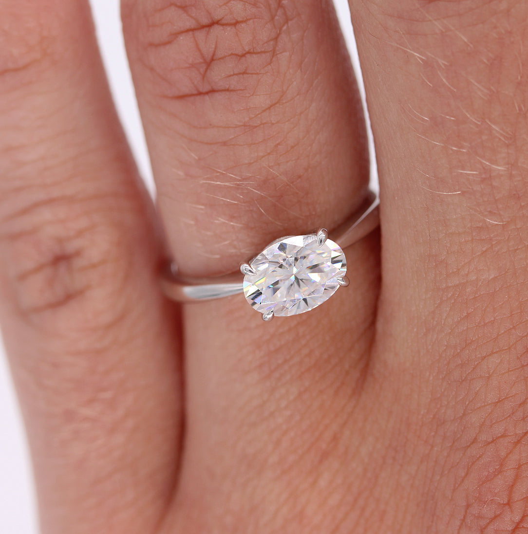2.0 CT Oval Cut Solitaire Moissanite Engagement Ring