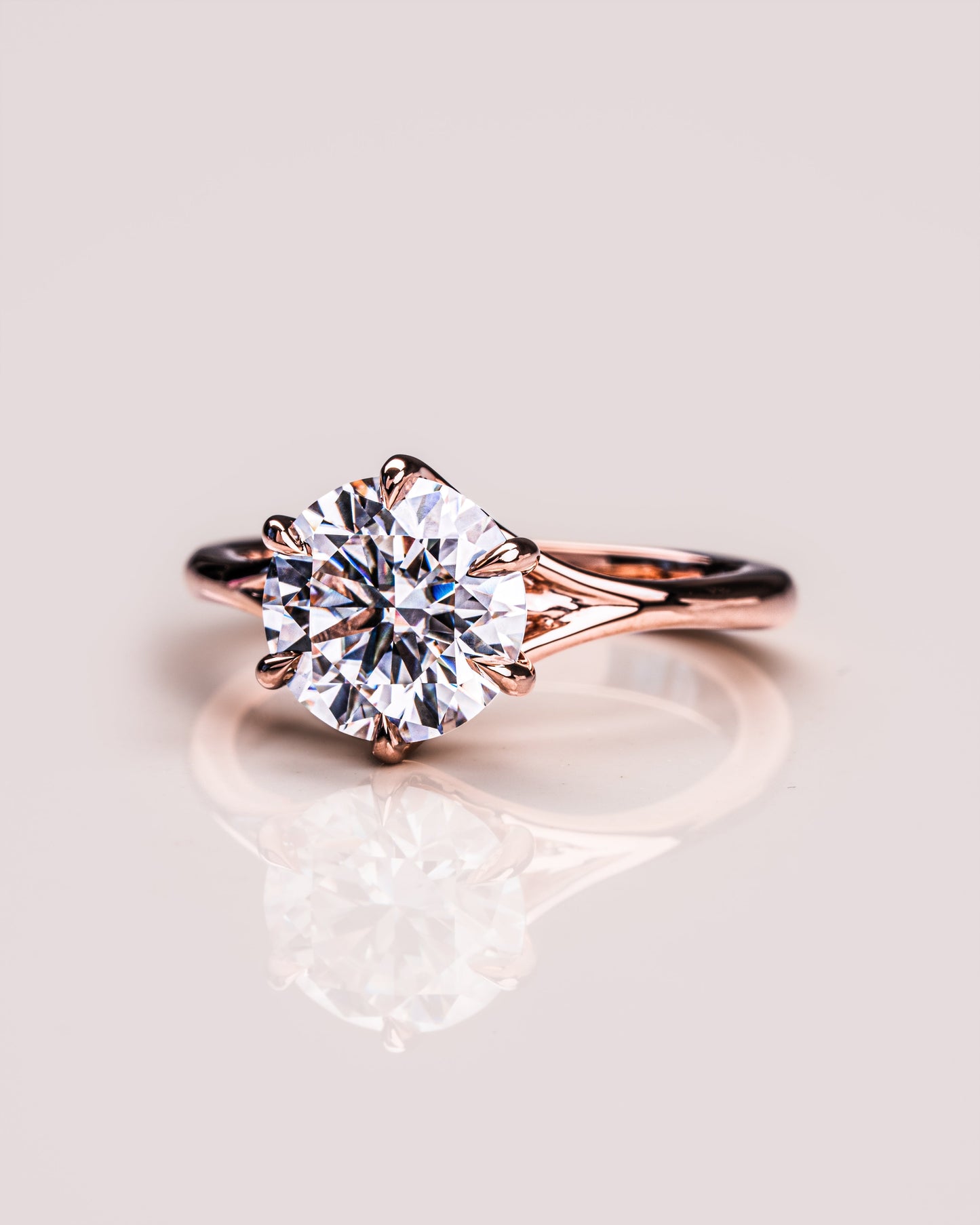 1.9 CT Round Solitaire Moissanite Engagement Ring