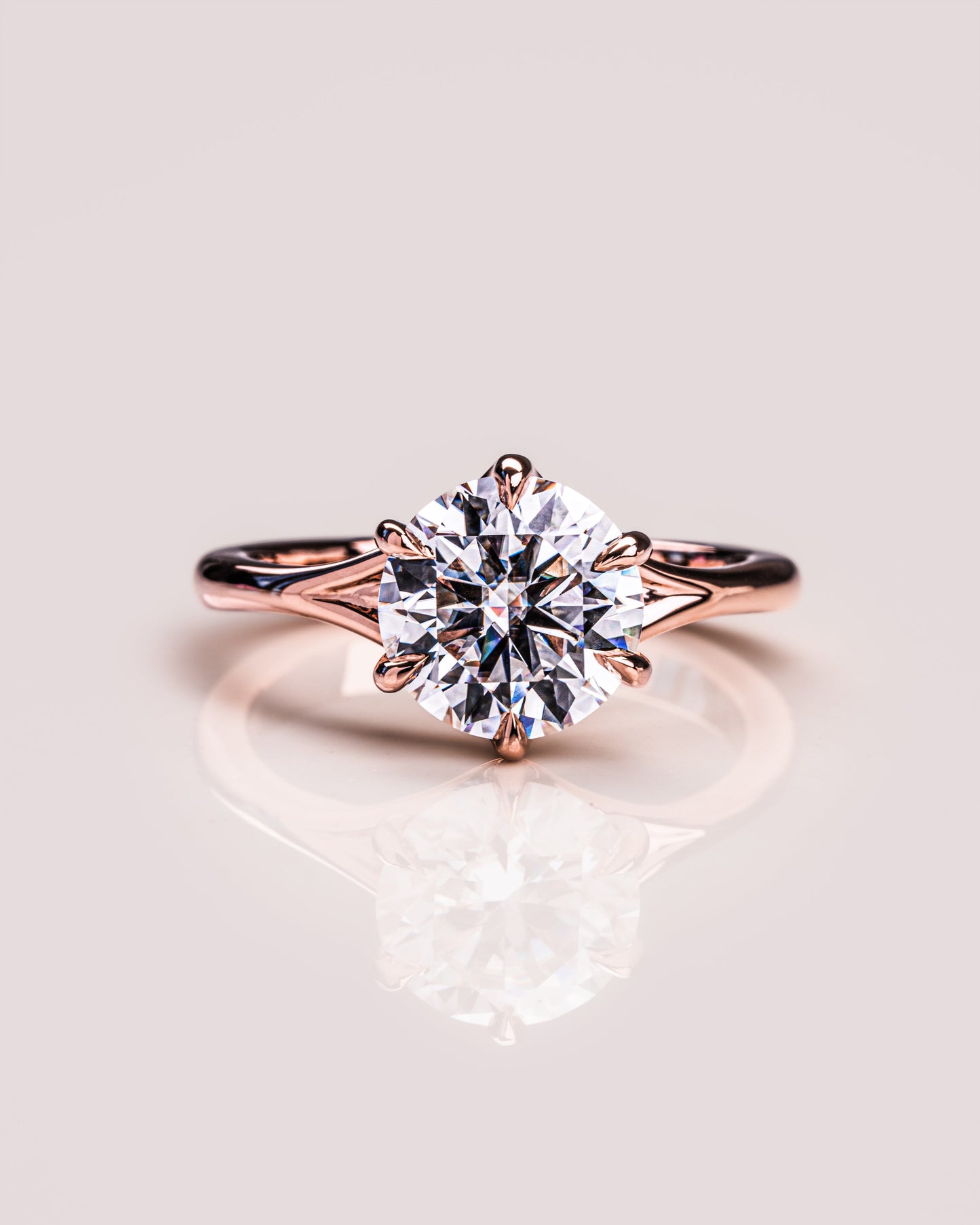 1.9 CT Round Solitaire Moissanite Engagement Ring