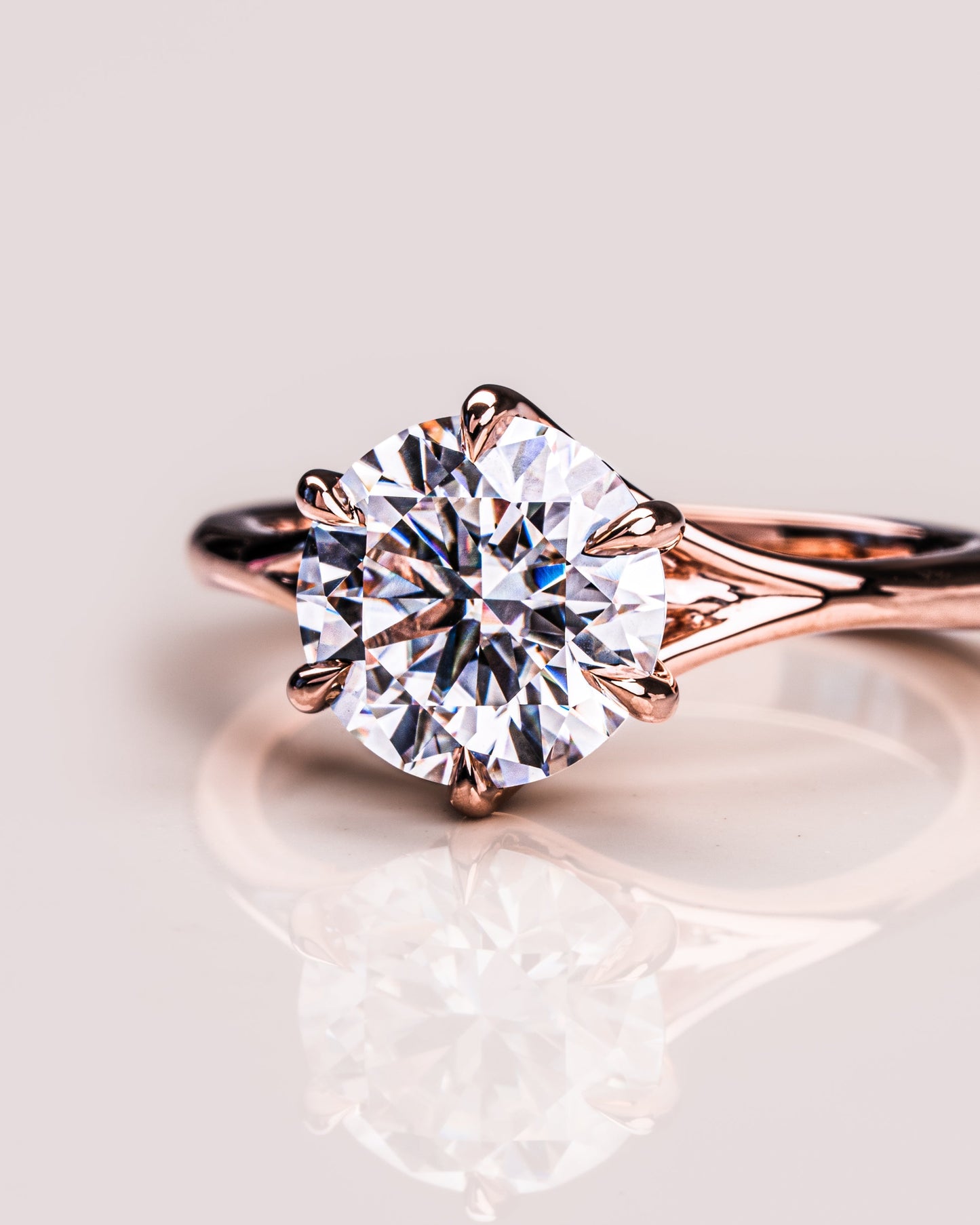 1.9 CT Round Solitaire Moissanite Engagement Ring