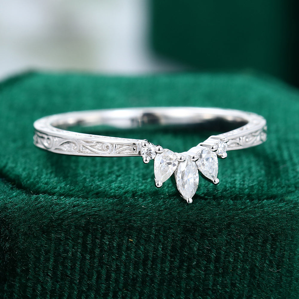 0.19 CT Round, Marquise & Pear Moissanite Curved Wedding Band