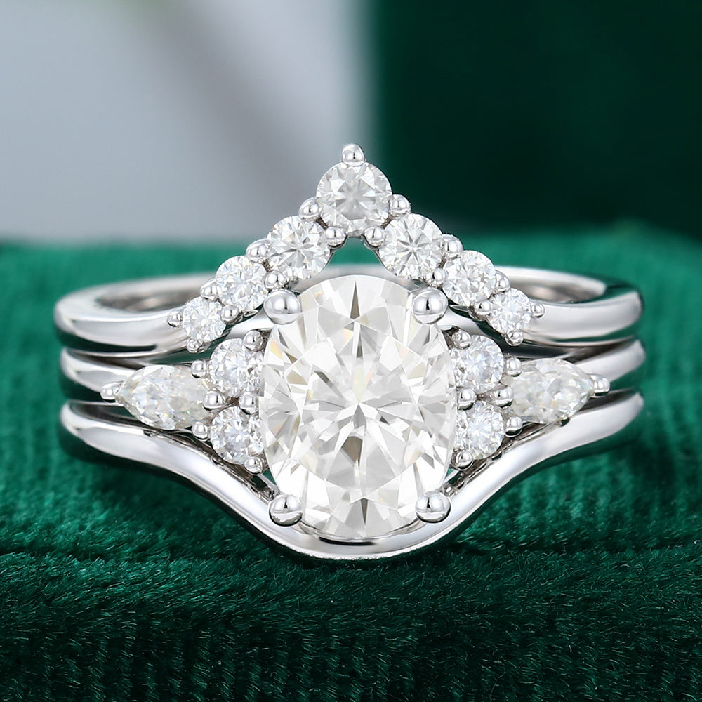 1.33 CT Oval Moissanite Cluster Bridal Ring Set