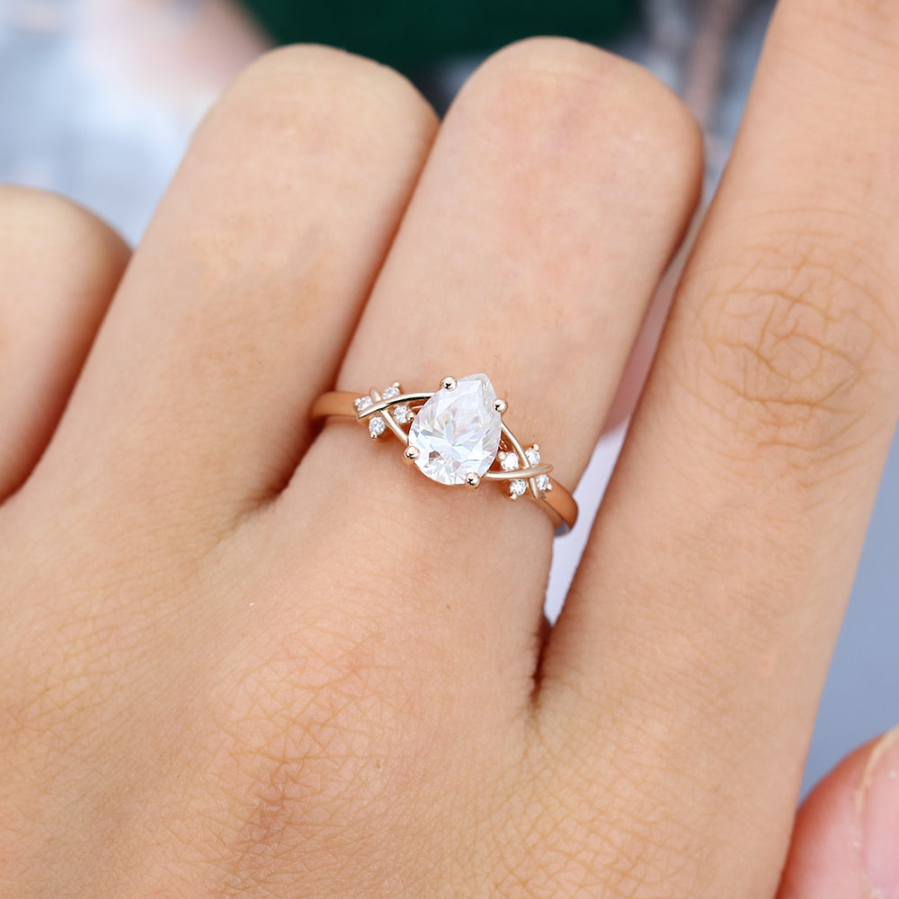 1.0 CT Pear Shaped Moissanite Art Deco Engagement Ring