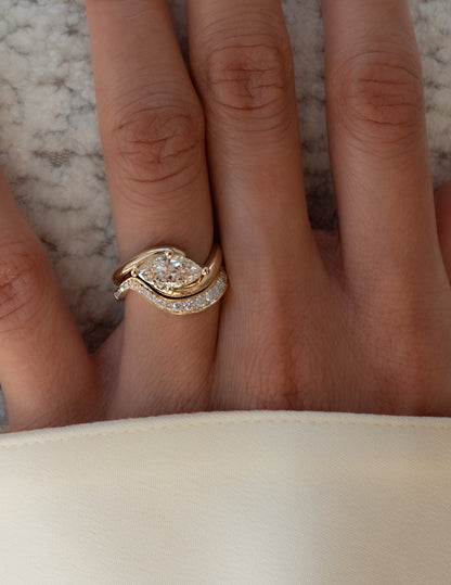 Oval Solitaire Lab Grown Diamond Engagement Ring
