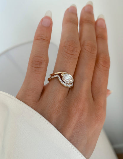 Oval Solitaire Lab Grown Diamond Engagement Ring