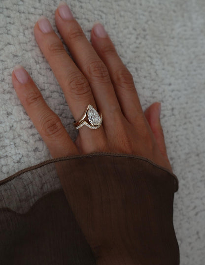 Oval Solitaire Lab Grown Diamond Engagement Ring