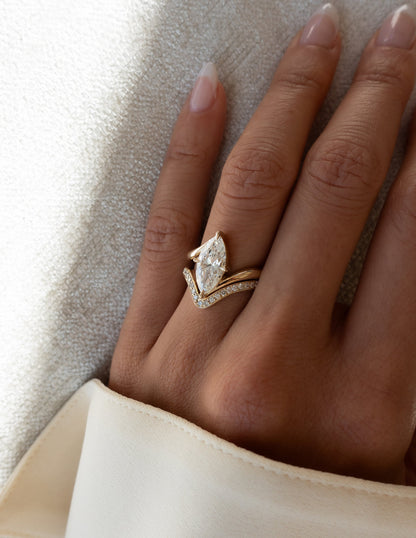 Oval Solitaire Lab Grown Diamond Engagement Ring