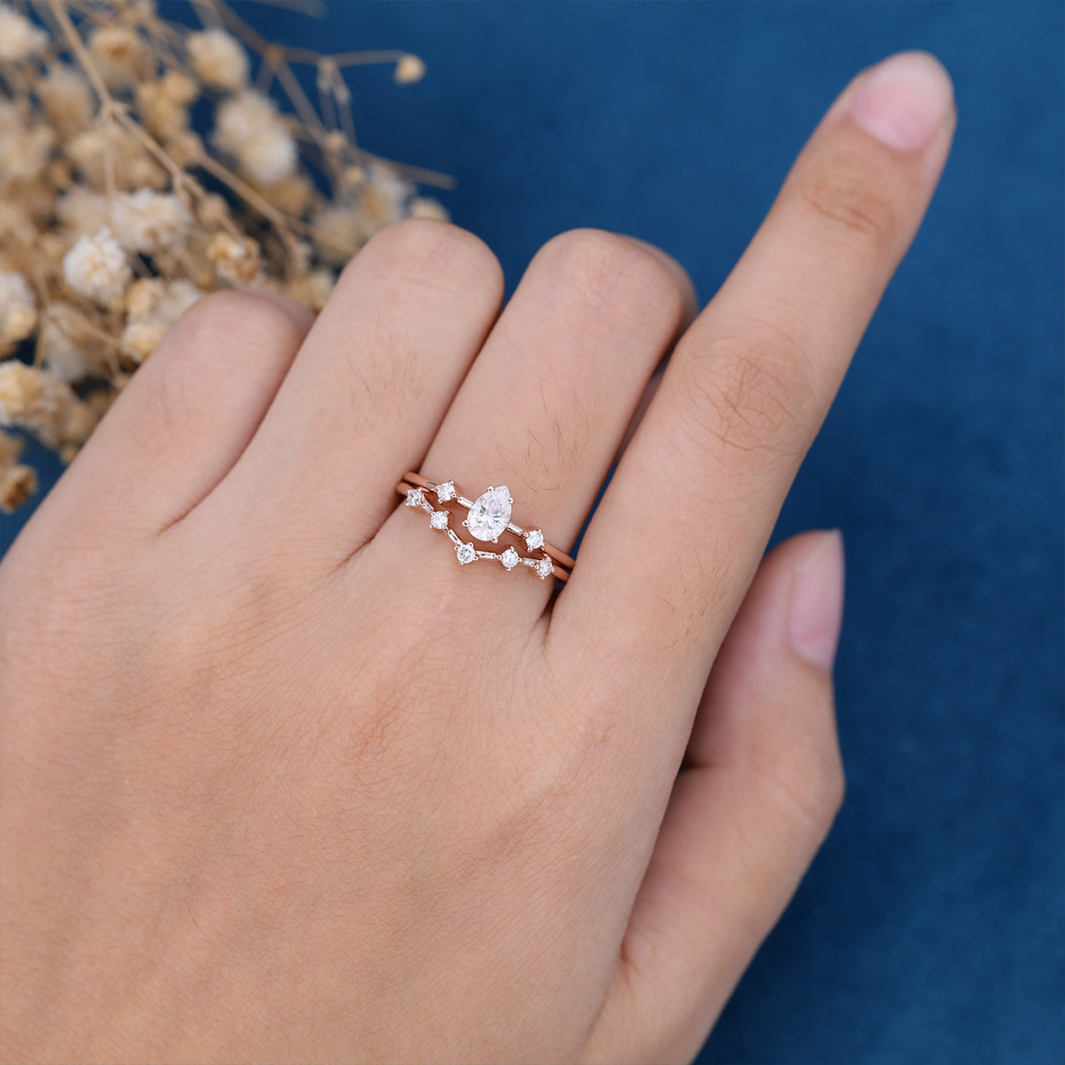 0.39 CT Pear Shaped Moissanite Solitaire Bridal Set