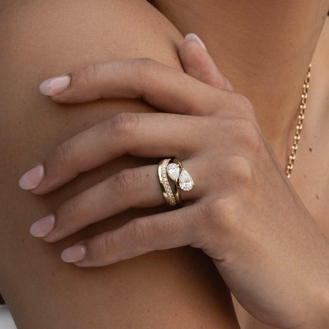 3 CT Pear: Twisted Knife Edge Toi Et Moi Lab Grown Diamond