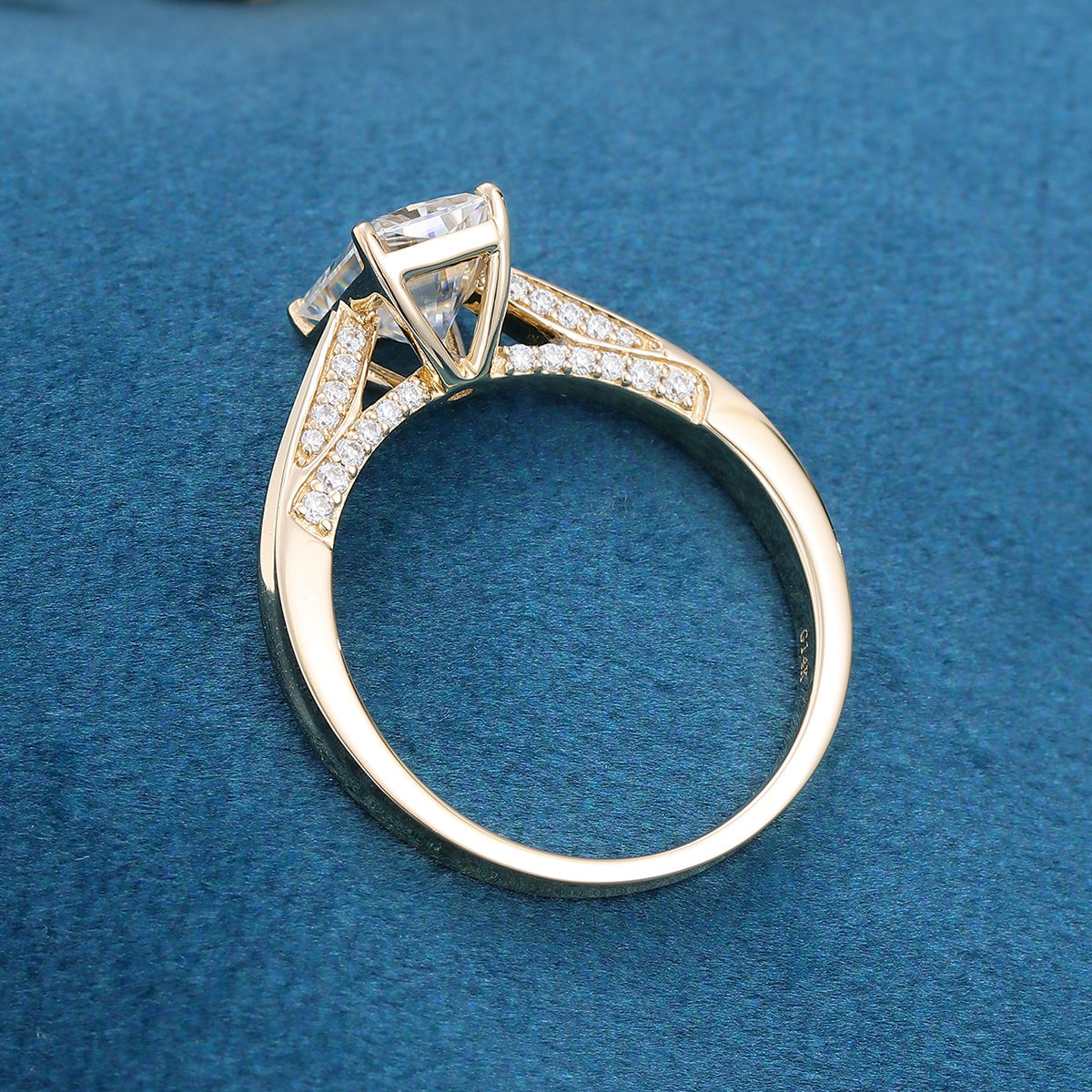 1.68 CT Radiant Shaped Moissanite Solitaire Engagement Ring