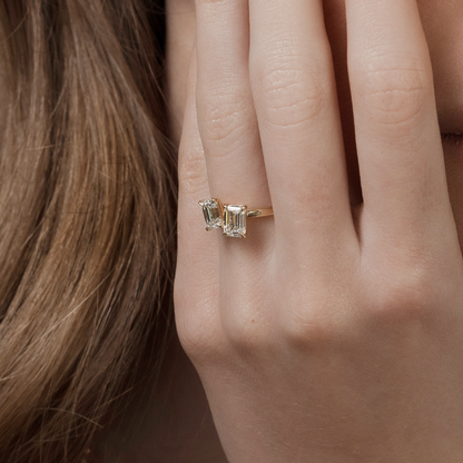 2 CT Emerald: Toi Et Moi Lab Grown Diamond