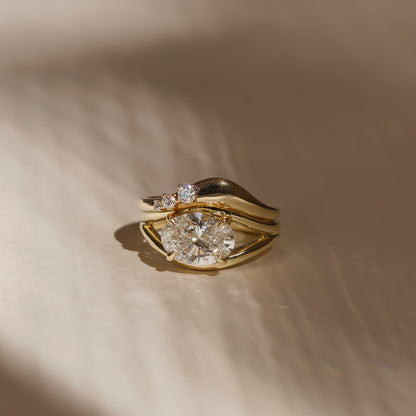 2 CT East-West Oval: Split Shank Lab Grown Diamond