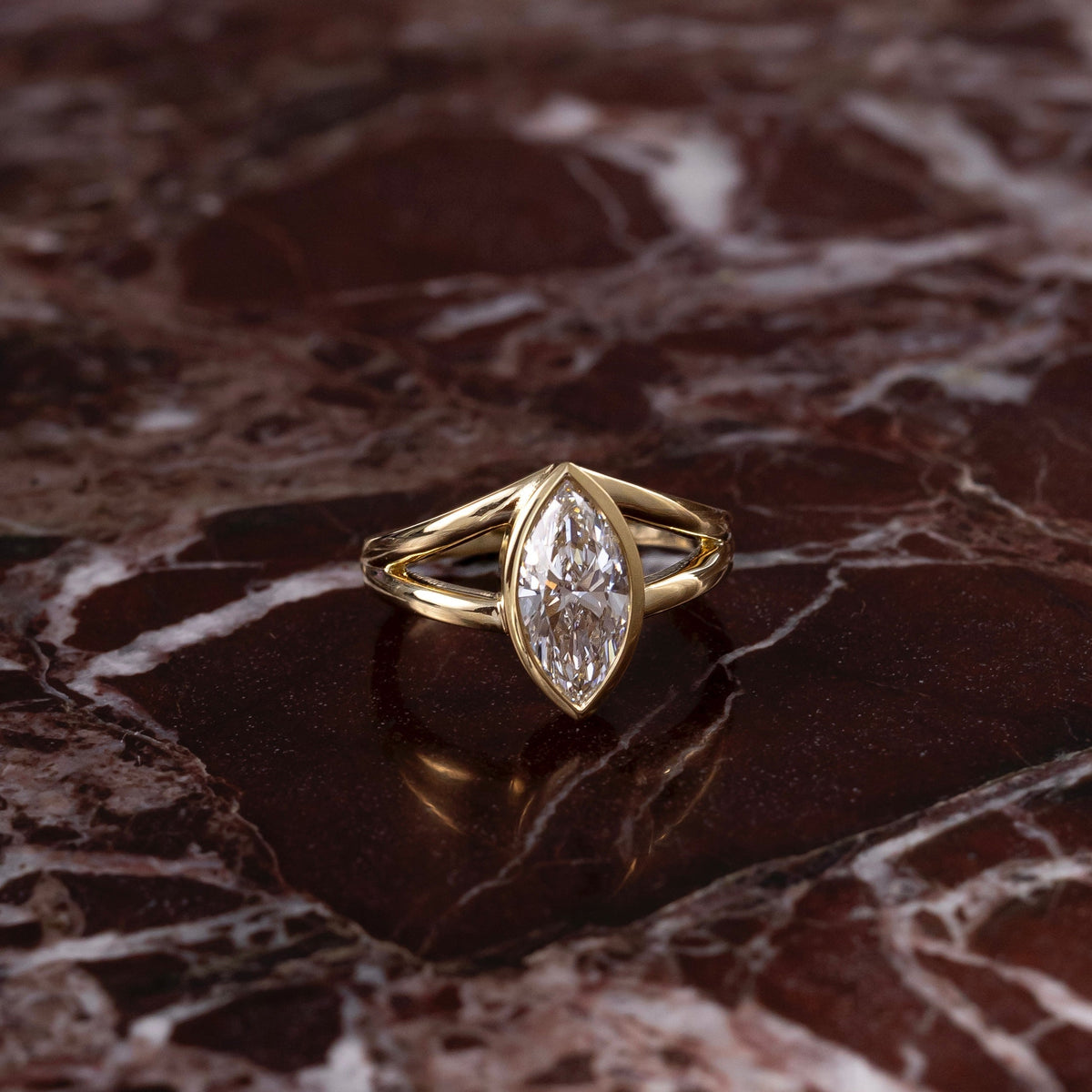 Marquise: Bezel Split Band Lab Grown Diamond