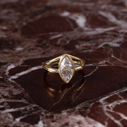 Marquise: Bezel Split Band Lab Grown Diamond