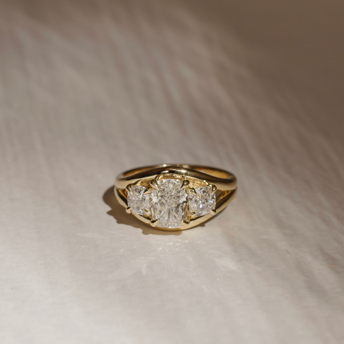2.5 CT Elongated Cushion Split Shank Lab Grown Diamond Engagement Ring