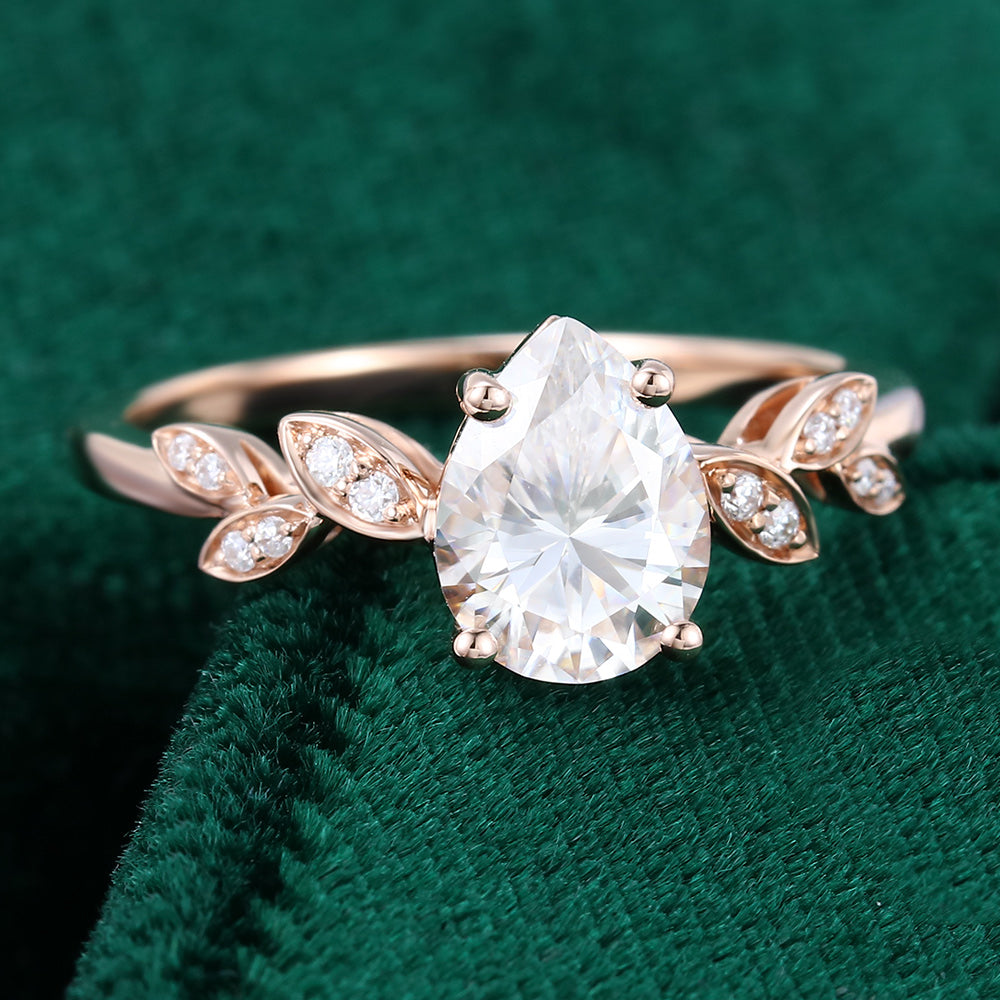 1.0 CT Pear Shaped Moissanite Art Deco Engagement Ring