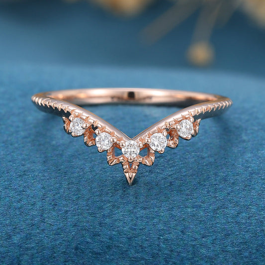 1.80 CT Round Shaped Moissanite Vintage Curved Wedding Band