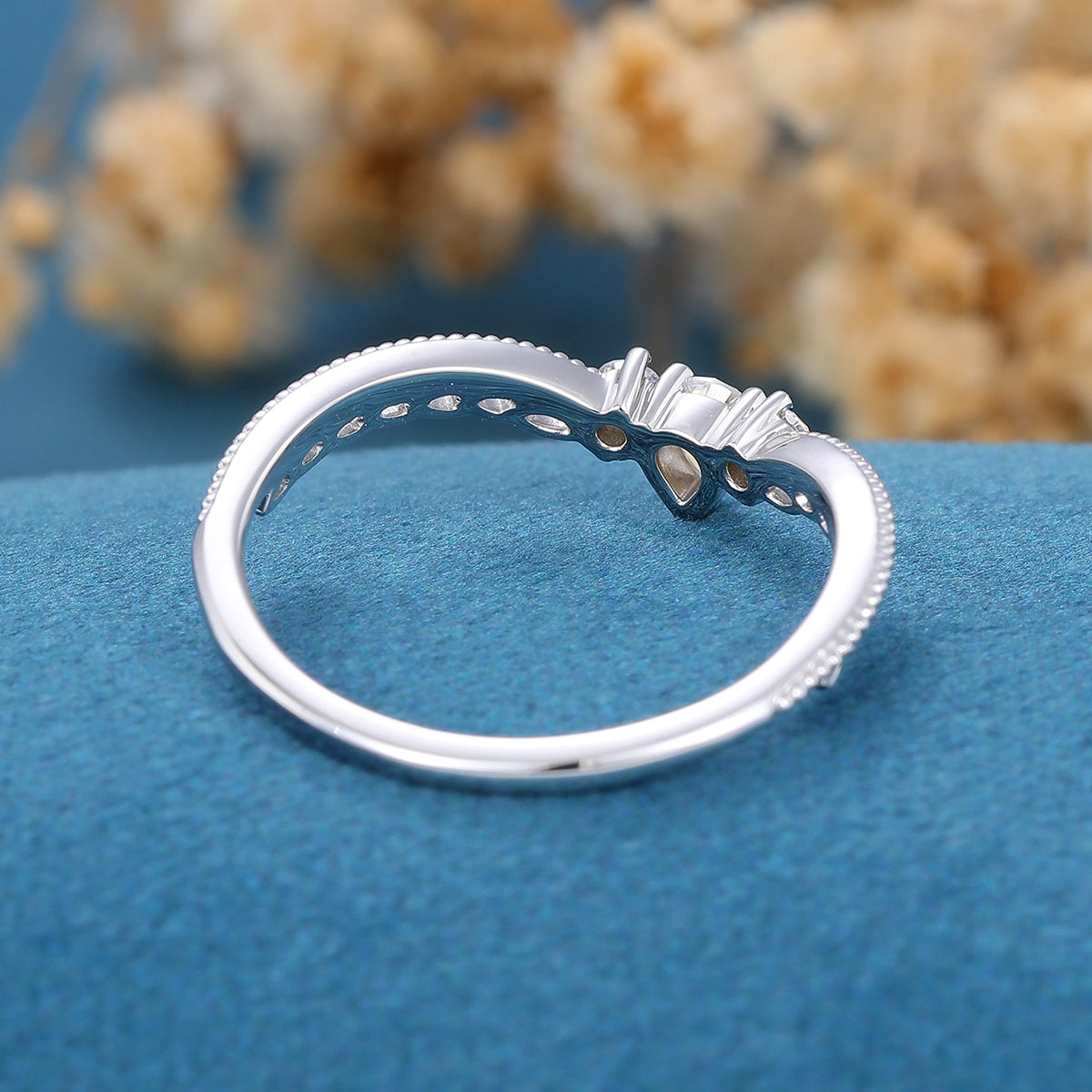 1.50 CT Round & Pear Shaped Moissanite Vintage Curved Wedding Band