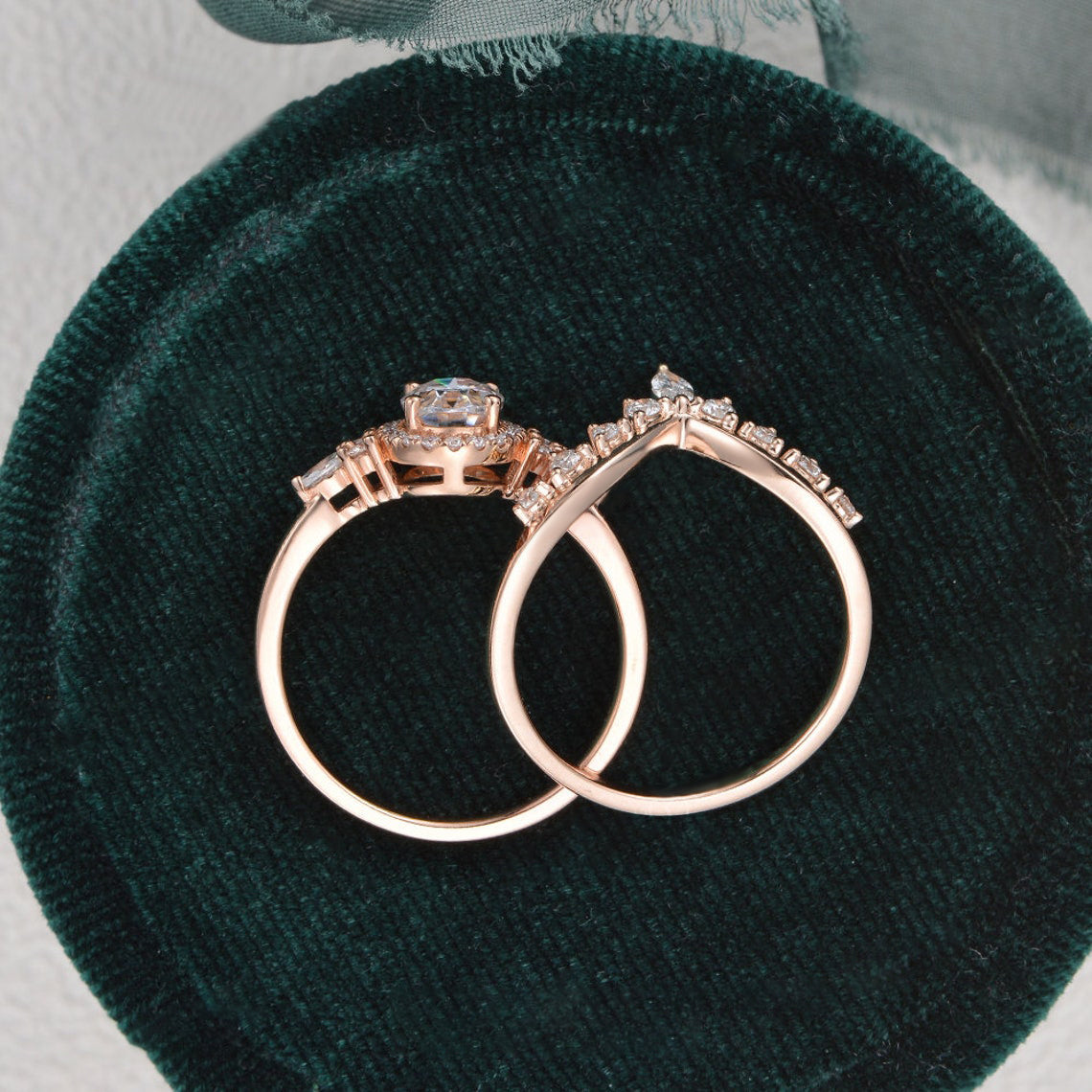 2.0 CT Oval Cut Cluster Halo Moissanite Bridal Ring Set