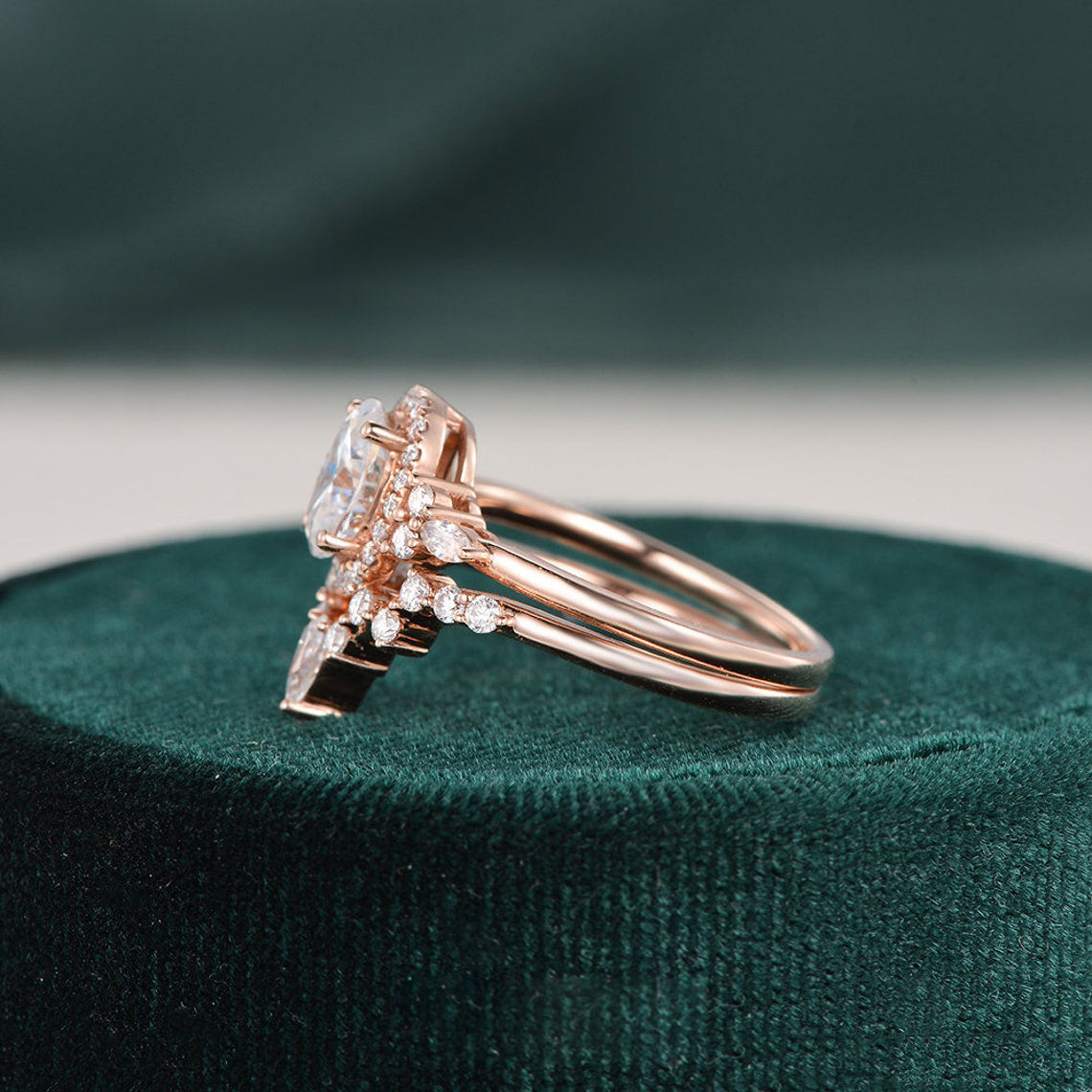 2.0 CT Oval Cut Cluster Halo Moissanite Bridal Ring Set