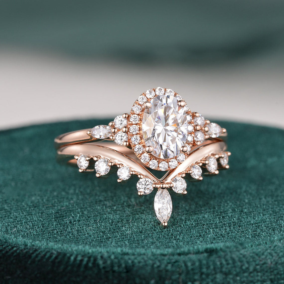 2.0 CT Oval Cut Cluster Halo Moissanite Bridal Ring Set