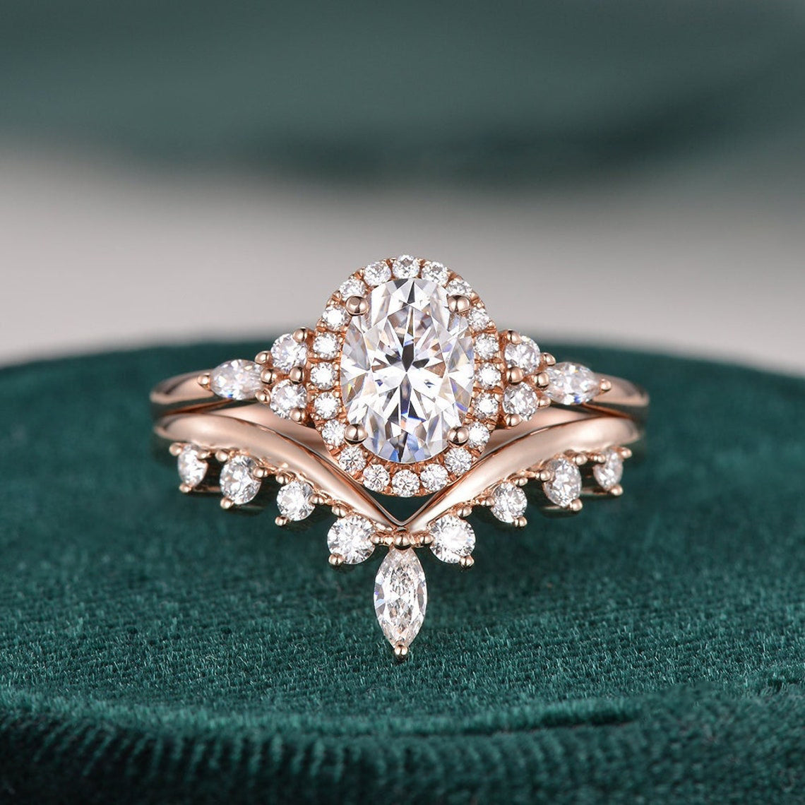 2.0 CT Oval Cut Cluster Halo Moissanite Bridal Ring Set