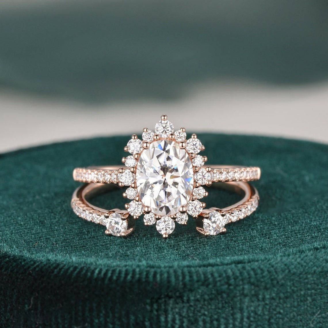 2.0 CT Oval Cut Halo Moissanite Bridal Ring Set