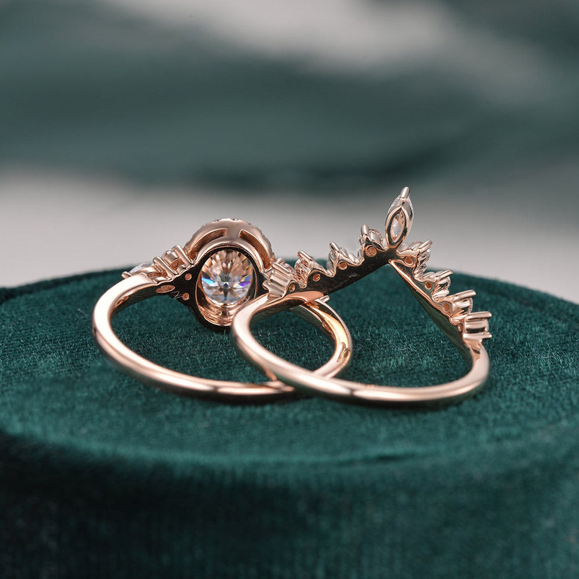 2.0 CT Oval Cut Cluster Halo Moissanite Bridal Ring Set