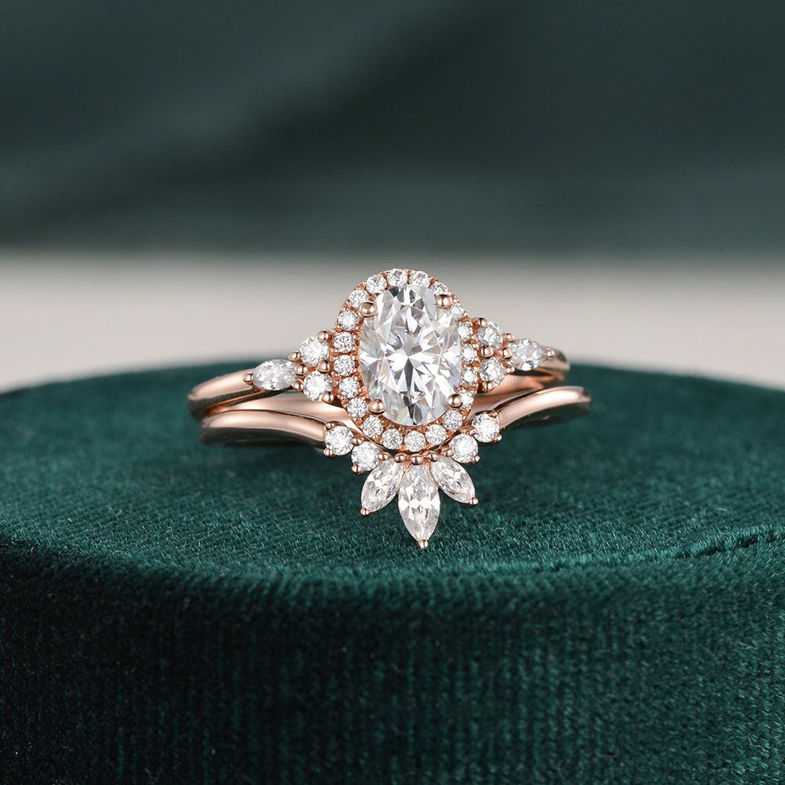 2.0 CT Oval Cut Cluster Halo Moissanite Bridal Ring Set