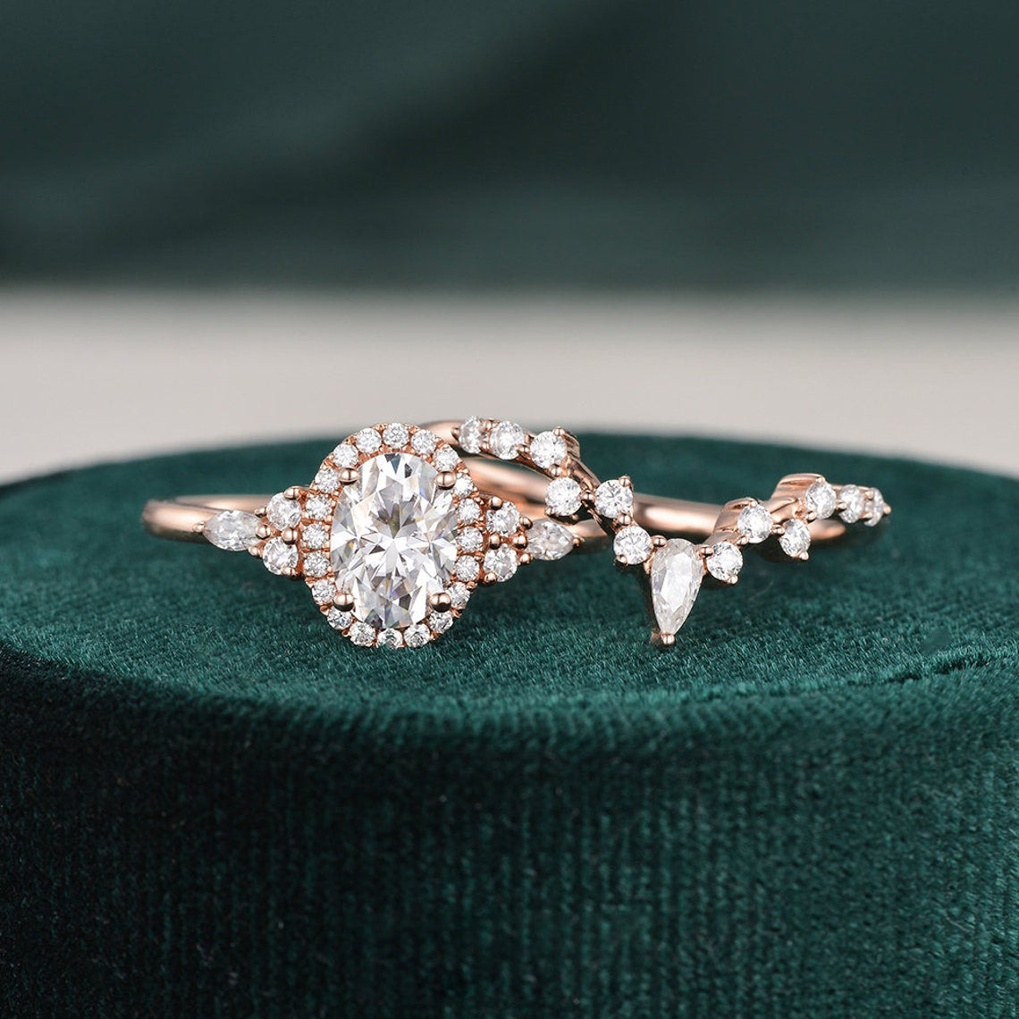 2.0 CT Oval Cut Cluster Halo Moissanite Bridal Ring Set