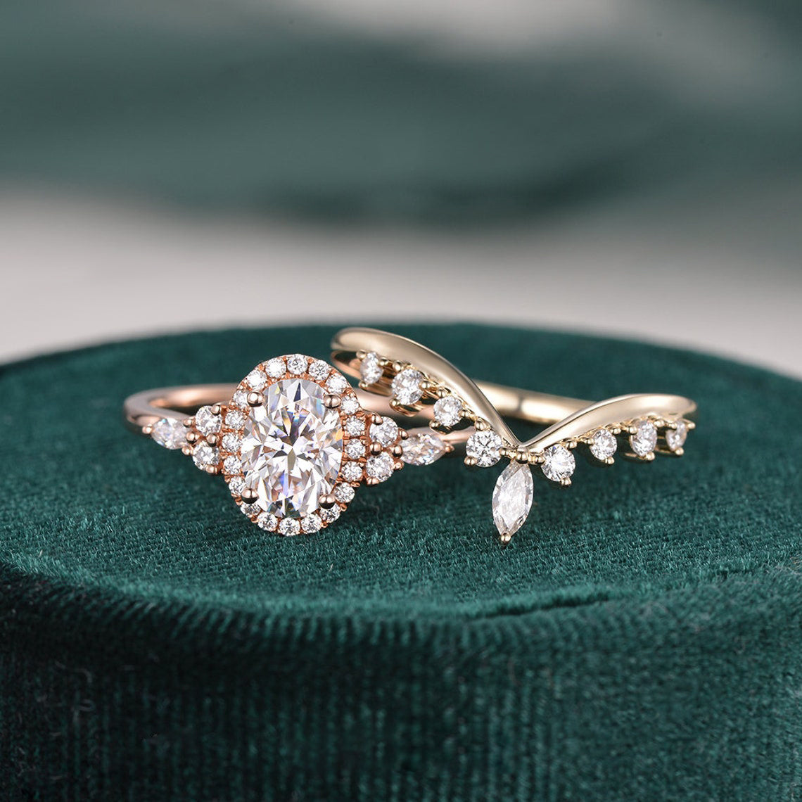 2.0 CT Oval Cut Cluster Halo Moissanite Bridal Ring Set