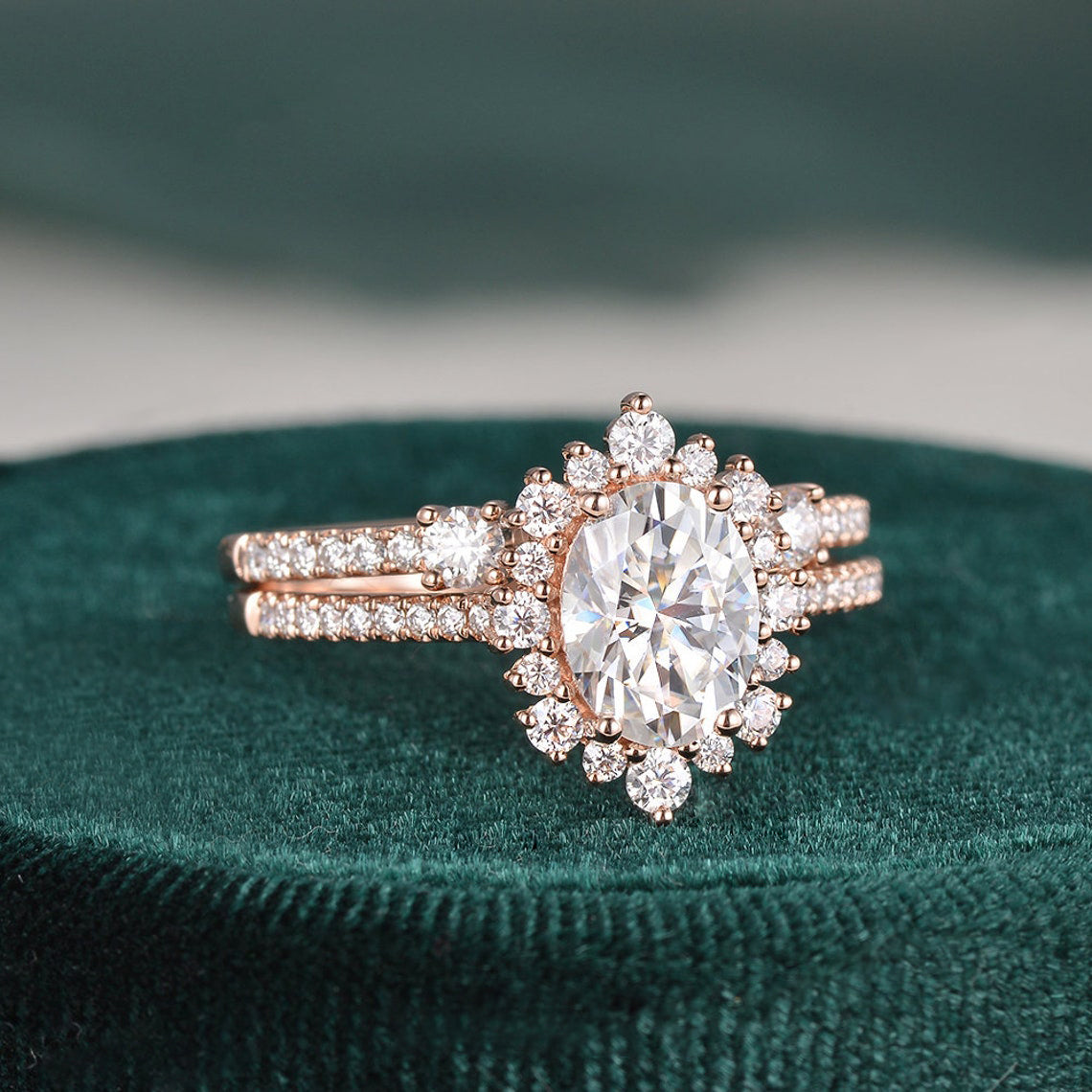 2.0 CT Oval Cut Halo Moissanite Bridal Ring Set