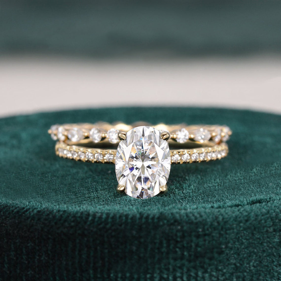 1.50 CT Oval Cut Solitaire Moissanite Bridal Ring Set