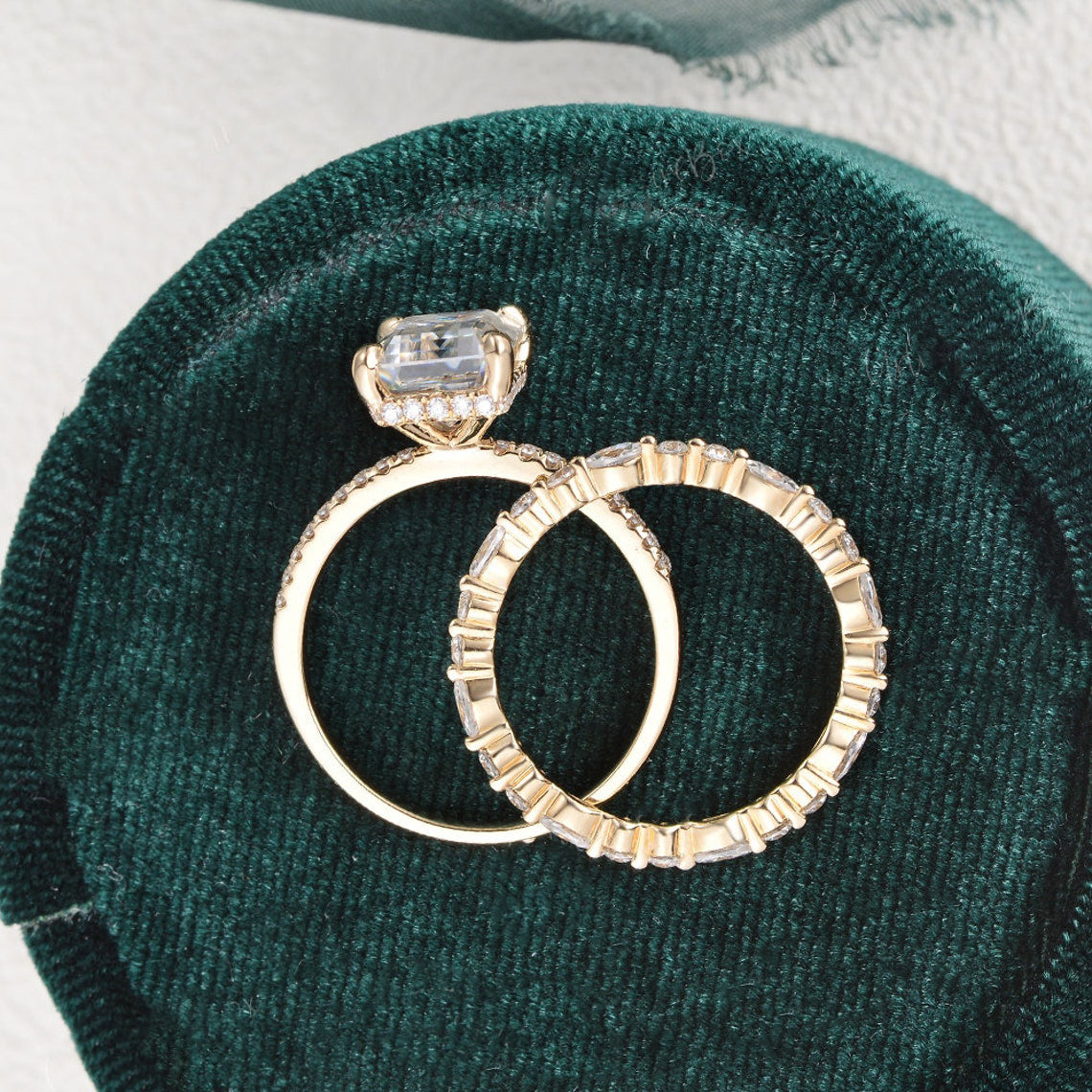 2.50 CT Emerald Cut Solitaire Style Moissanite Bridal Ring Set