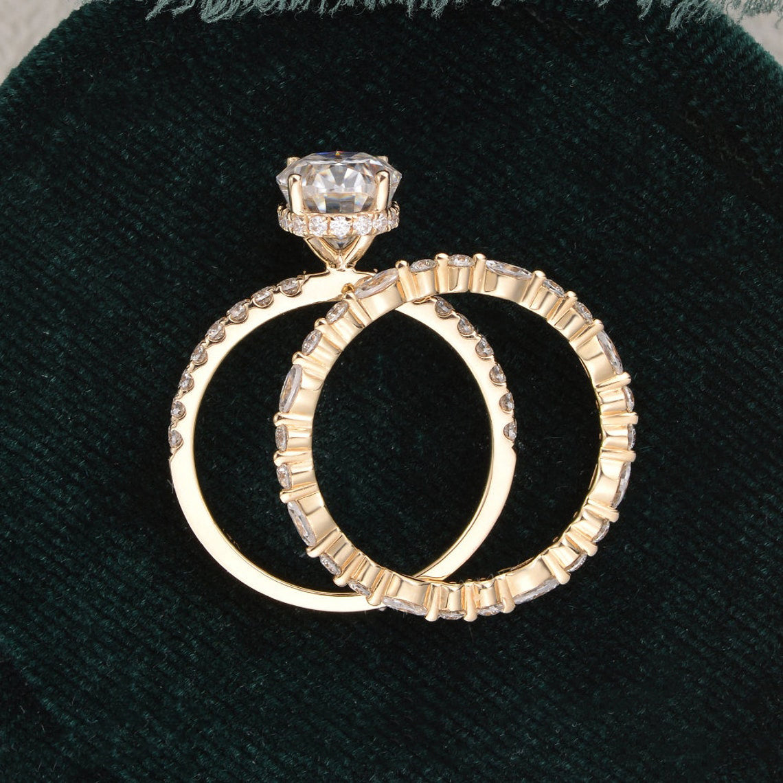 2.0 CT Oval Cut Solitaire Moissanite Bridal Ring Set