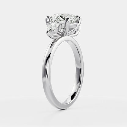 Round: Three Stone Lab Grown Diamond
