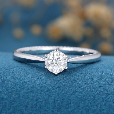 0.41 CT Round Shaped Moissanite Solitaire Engagement Ring